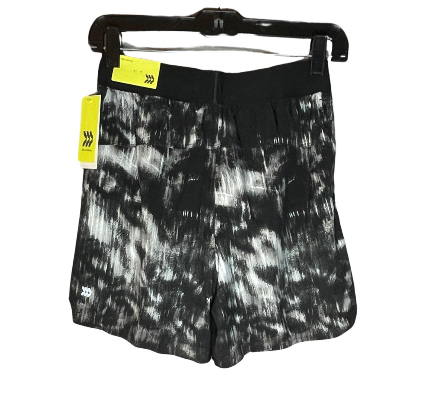 ALL IN MOTION - Men’s lined run shorts.