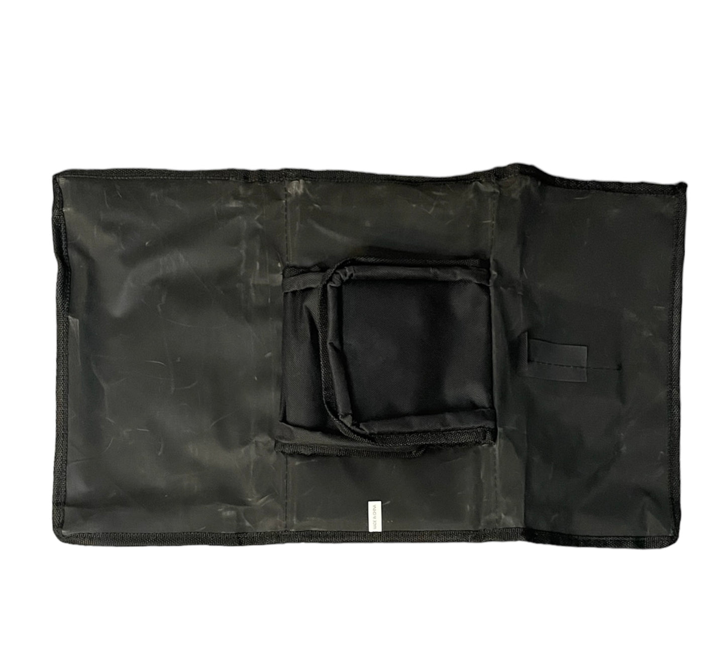 BROOKSTONE - Men’s armrest organizer travel accessory set.