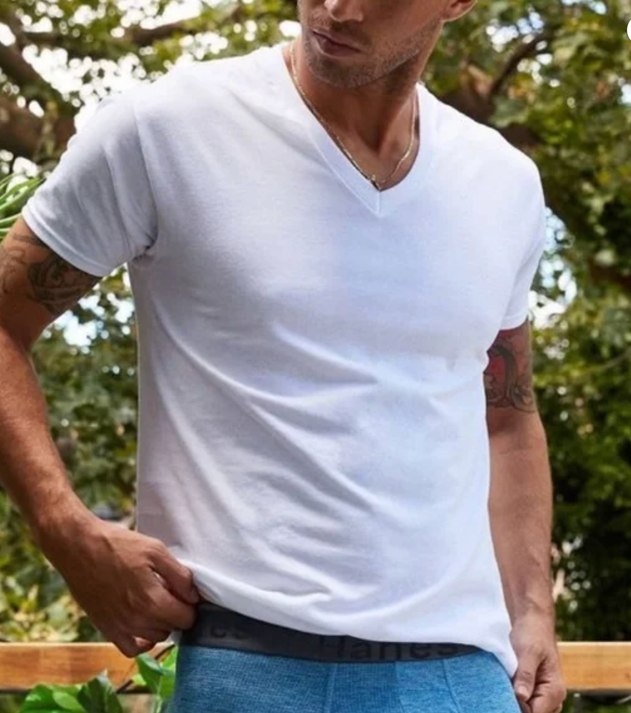 HANES - Men’s V-neck undershirts 10pk.