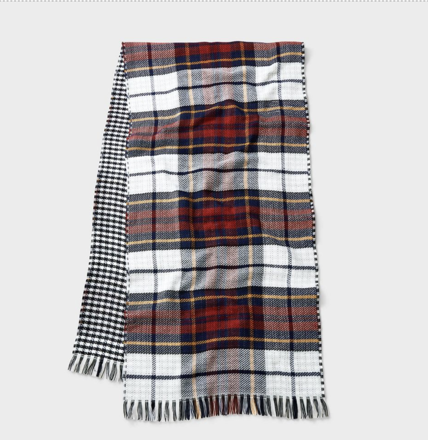 GOODFELLOW & CO - Men’s plaid woven oblong scarf.